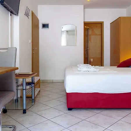 With Sea View For 2 People - Split Region *